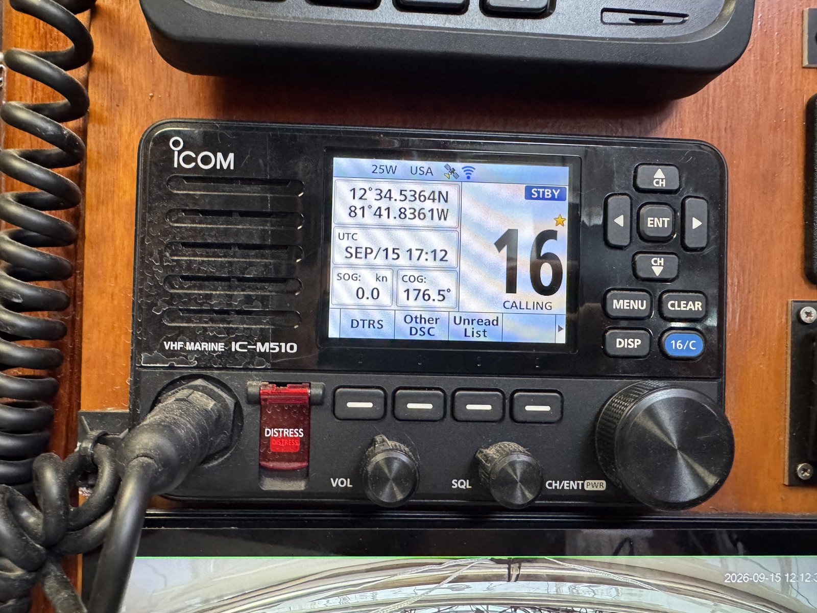 ICOM IC-M510 VHF close-up