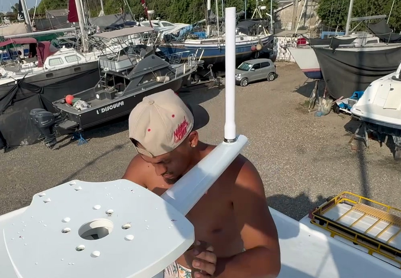 Install close-up of SeaView tower hardware